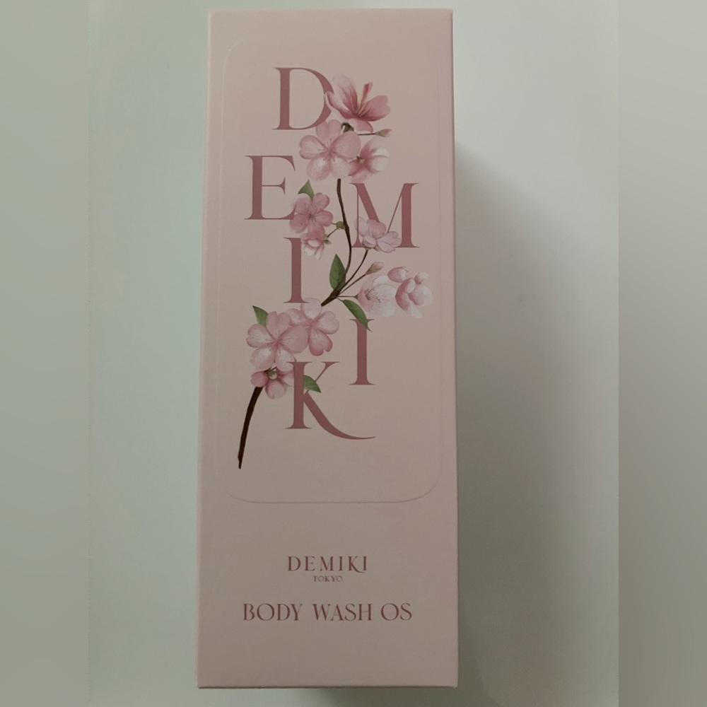 Demiki - Body Wash OS, Sakura Scented, 10oz - Japanese Beauty